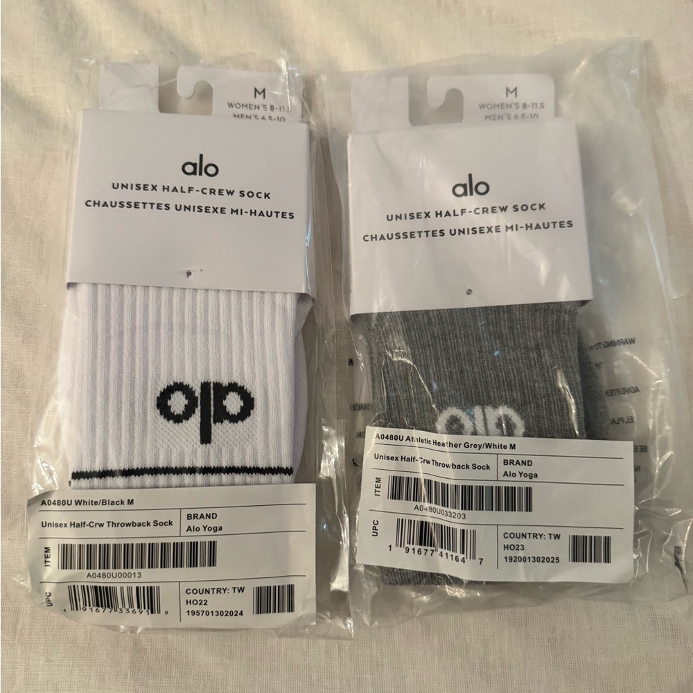 Alo Unisex Half-Crew Socks 2 pack Set — White & Heather Gray